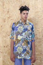 90s Leaf Print Shirt