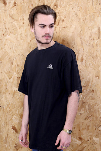 Adidas T-shirt