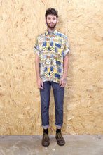 90s Short Sleeved Shirt in Yellow and Blue Pattern