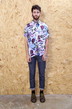 90s Short Sleeved Patterned Shirt in Purple and Blue