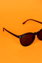 Black Retro Sunglasses