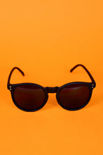 Black Retro Sunglasses